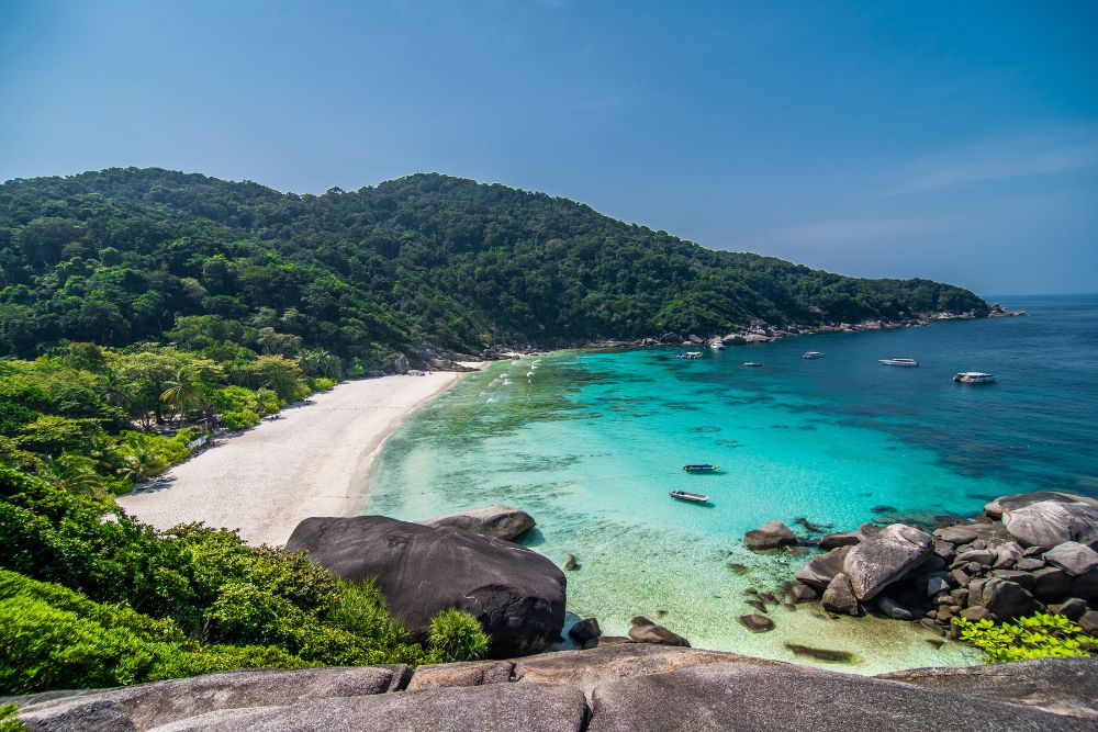 Top 10 Beaches to Visit in the Philippines